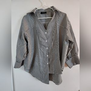 Asymmetrical stripped blouse with Belt